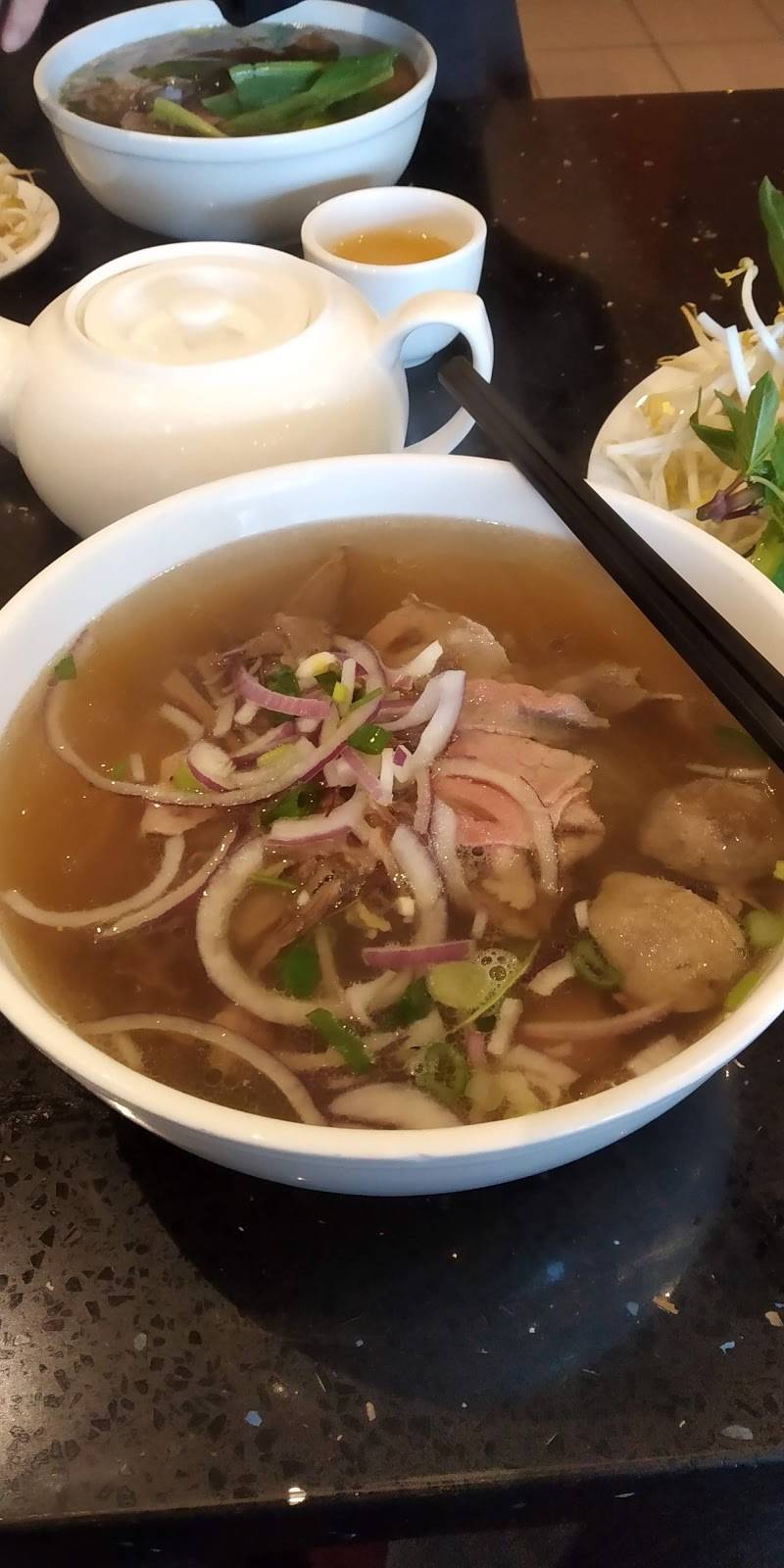 Com Pho Asia | restaurant | 16635 Yonge St, Newmarket, ON L3X 1W4, Canada | 9058309626 OR +1 905-830-9626