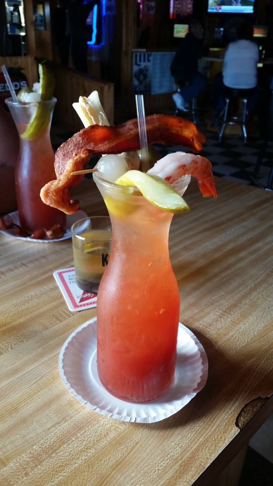 Choo Choo Bar & Grill | restaurant | 5002 E 3rd St, Superior, WI 54880, USA | 7153983788 OR +1 715-398-3788