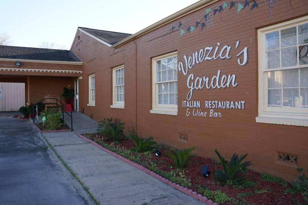 Venezias Garden | restaurant | 1300 7th St, Bay City, TX 77414, USA | 9792452760 OR +1 979-245-2760