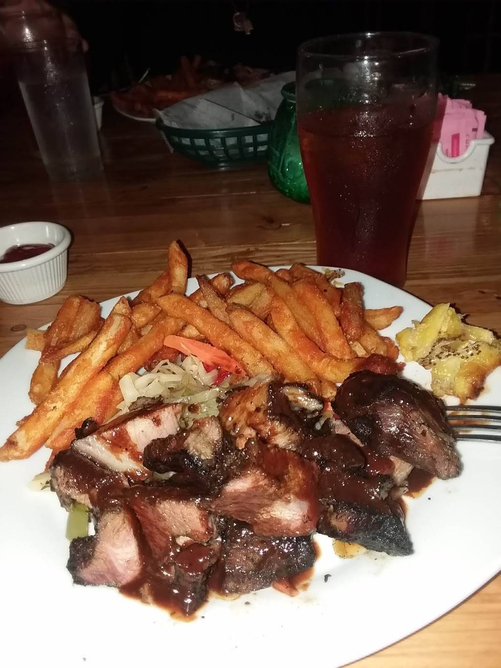 Island Spice Jamaican Restaurant | restaurant | 325 Delaware St, Leavenworth, KS 66048, USA | 9132972292 OR +1 913-297-2292