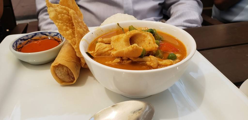 Siam Elephant Thai Restaurant | restaurant | 509 Linden Ave, Carpinteria, CA 93013, USA | 8056842391 OR +1 805-684-2391