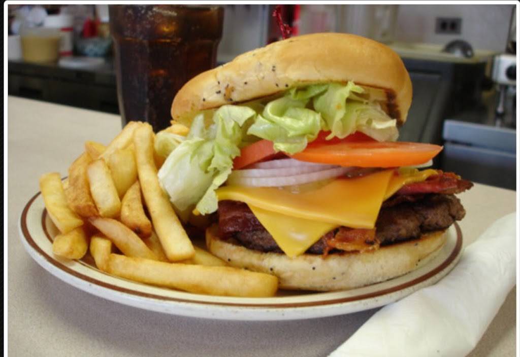 Golden Grill Restaurant | restaurant | 25385 Five Mile Road, Redford Charter Twp, MI 48239, USA | 3135385987 OR +1 313-538-5987