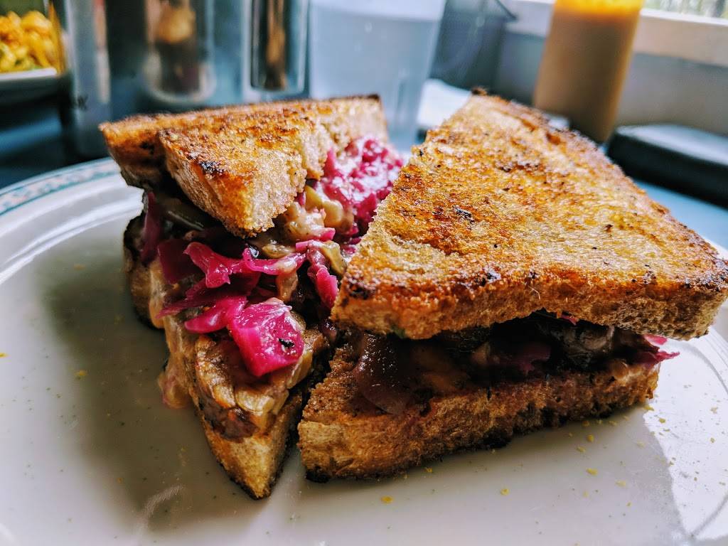 Sneaky Pickle | cafe | 4017 St Claude Ave, New Orleans, LA 70117, USA | 5042185651 OR +1 504-218-5651