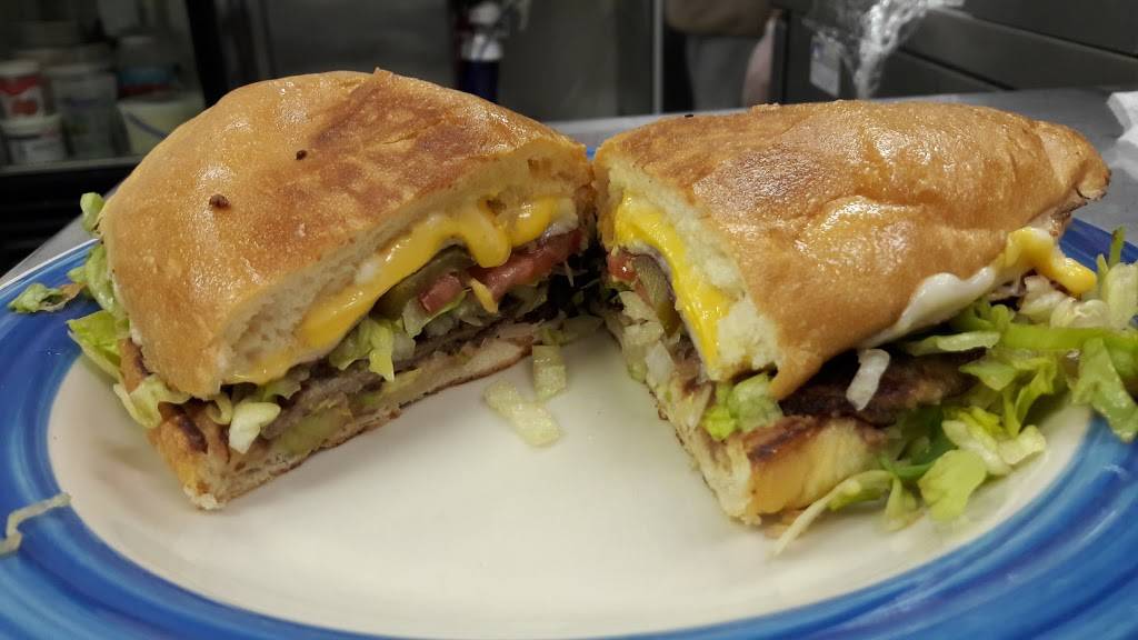 Antojitos Guzmán | restaurant | 3836 Georgetown Rd, Indianapolis, IN 46254, USA | 3178205656 OR +1 317-820-5656