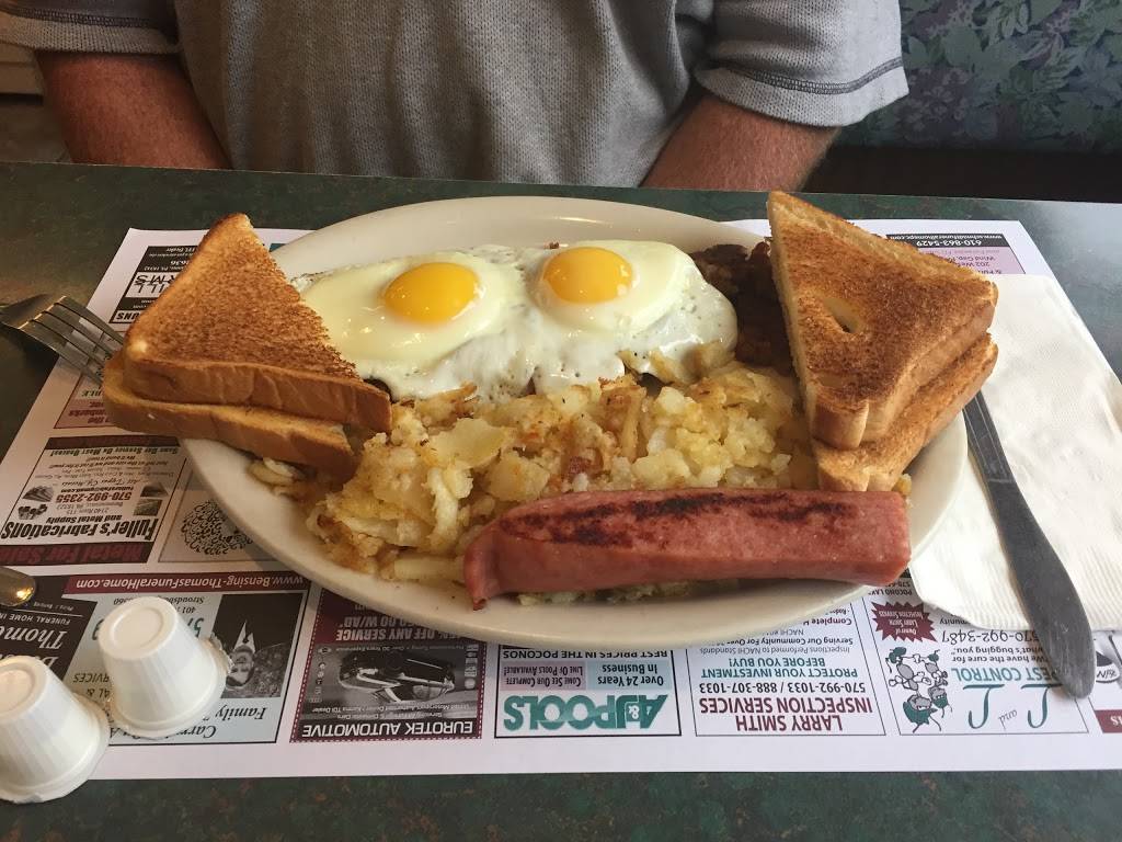 Chestnut Hill Diner | restaurant | RR 209, Brodheadsville, PA 18322, USA | 5709923222 OR +1 570-992-3222