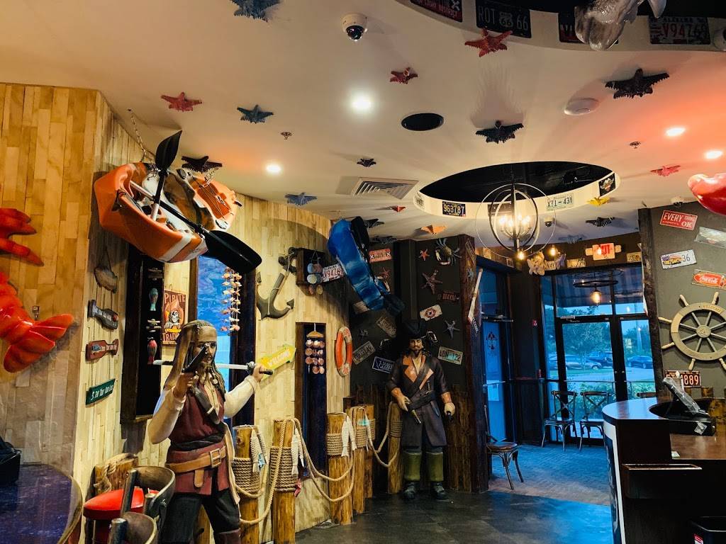 Mr. & Mrs. Crab | restaurant | 2042 Badlands Dr, Brandon, FL 33511, USA | 8136548999 OR +1 813-654-8999