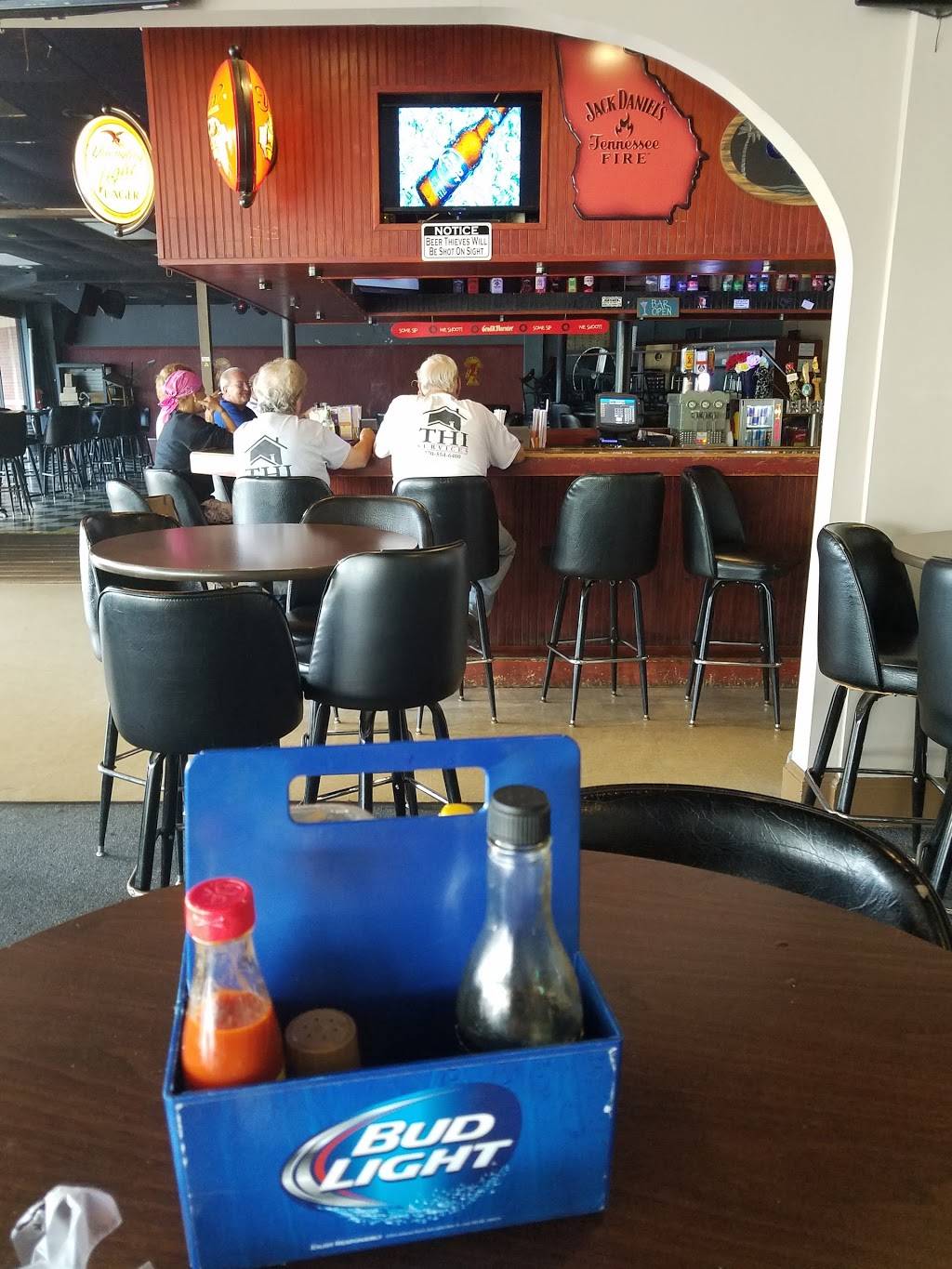 Five Oclock Sports Bar & Grill | restaurant | 7189 Turner Lake Rd NW, Covington, GA 30014, USA | 7703853060 OR +1 770-385-3060