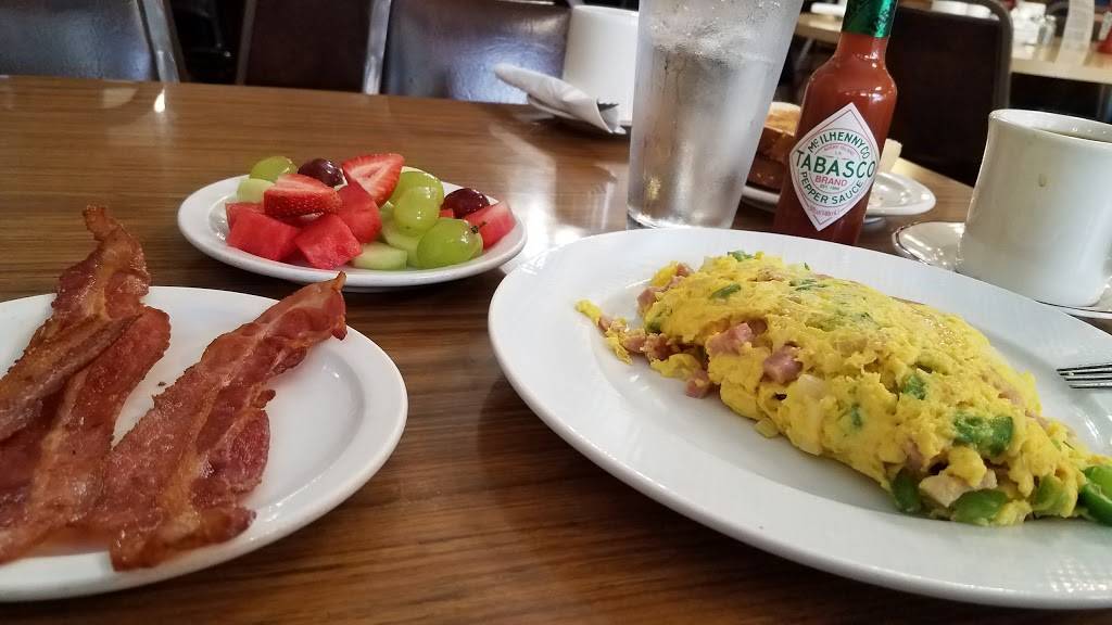 Joliet Route 66 Diner | restaurant | 22 W Clinton St, Joliet, IL 60432, USA | 8157233865 OR +1 815-723-3865