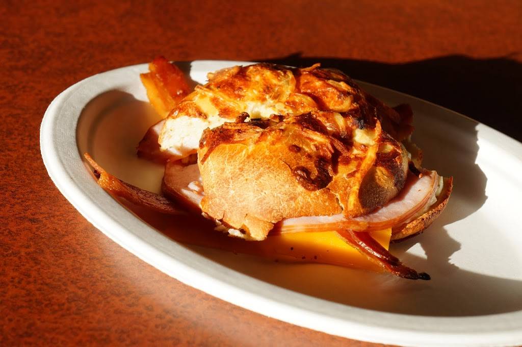 Einstein Bros. Bagels | cafe | 15768 N Frank Lloyd Wright Blvd, Scottsdale, AZ 85260, USA | 4803147383 OR +1 480-314-7383