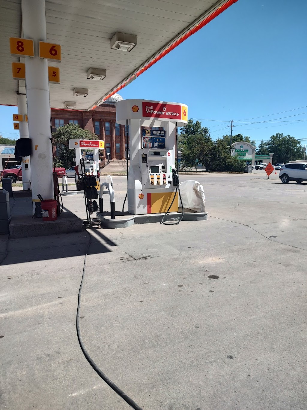 Shell | restaurant | 102 Drake Ave, Centerville, IA 52544, USA | 6414371100 OR +1 641-437-1100