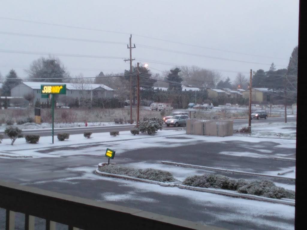 Subway | restaurant | 4419 Pacific Ave, Forest Grove, OR 97116, USA | 5033594478 OR +1 503-359-4478