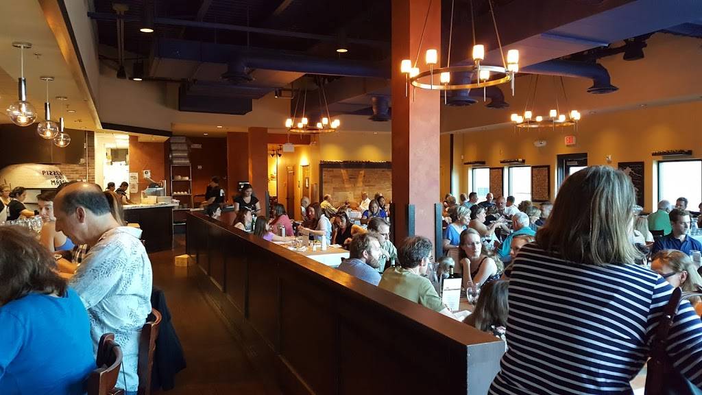 Pizzeria Da Marco | restaurant | 8008 Woodmont Ave, Bethesda, MD 20814, USA | 3016546083 OR +1 301-654-6083
