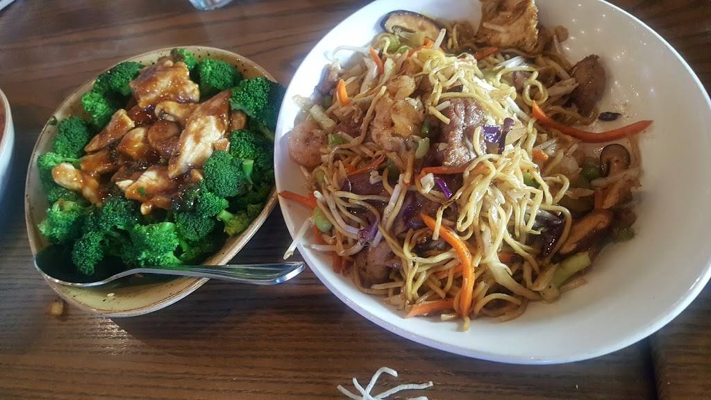 P.F. Changs | meal takeaway | 7132 E Greenway Pkwy, Scottsdale, AZ 85254, USA | 4803672999 OR +1 480-367-2999