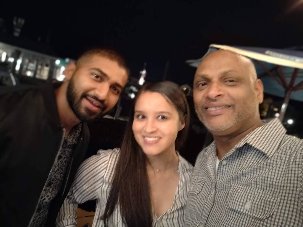 Mile On The Water | restaurant | 229 Woodcleft Ave, Freeport, NY 11520, USA | 5163770700 OR +1 516-377-0700