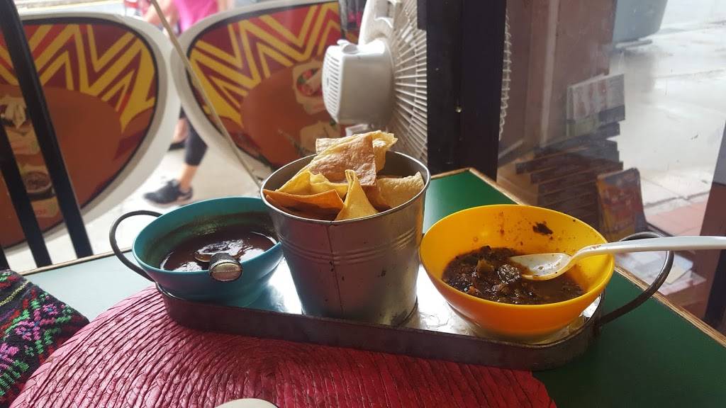 Latin World | restaurant | 1028 St Clair Ave W, Toronto, ON M6E 1A4, Canada | 4166033311 OR +1 416-603-3311