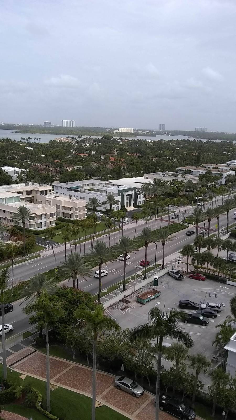 Bal Moral Restaurant | restaurant | 9801 Collins Ave, Bal Harbour, FL 33154, USA | 3058616710 OR +1 305-861-6710