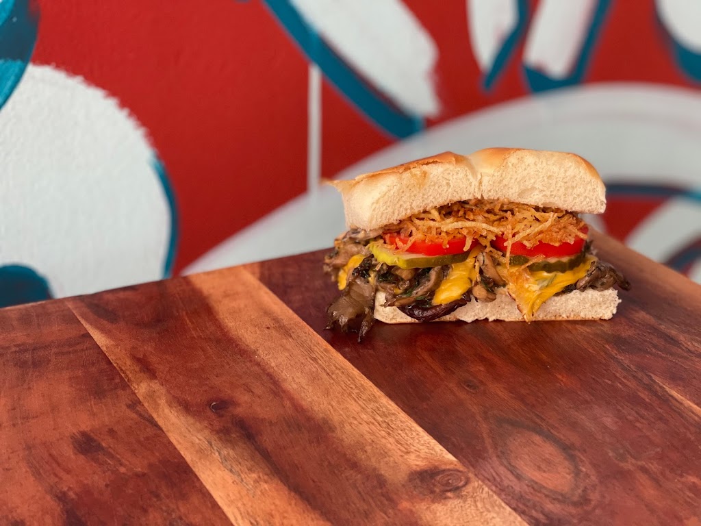 Biggies Burgers LA | restaurant | 704 Mateo St, Los Angeles, CA 90021, USA | 2133753300 OR +1 213-375-3300