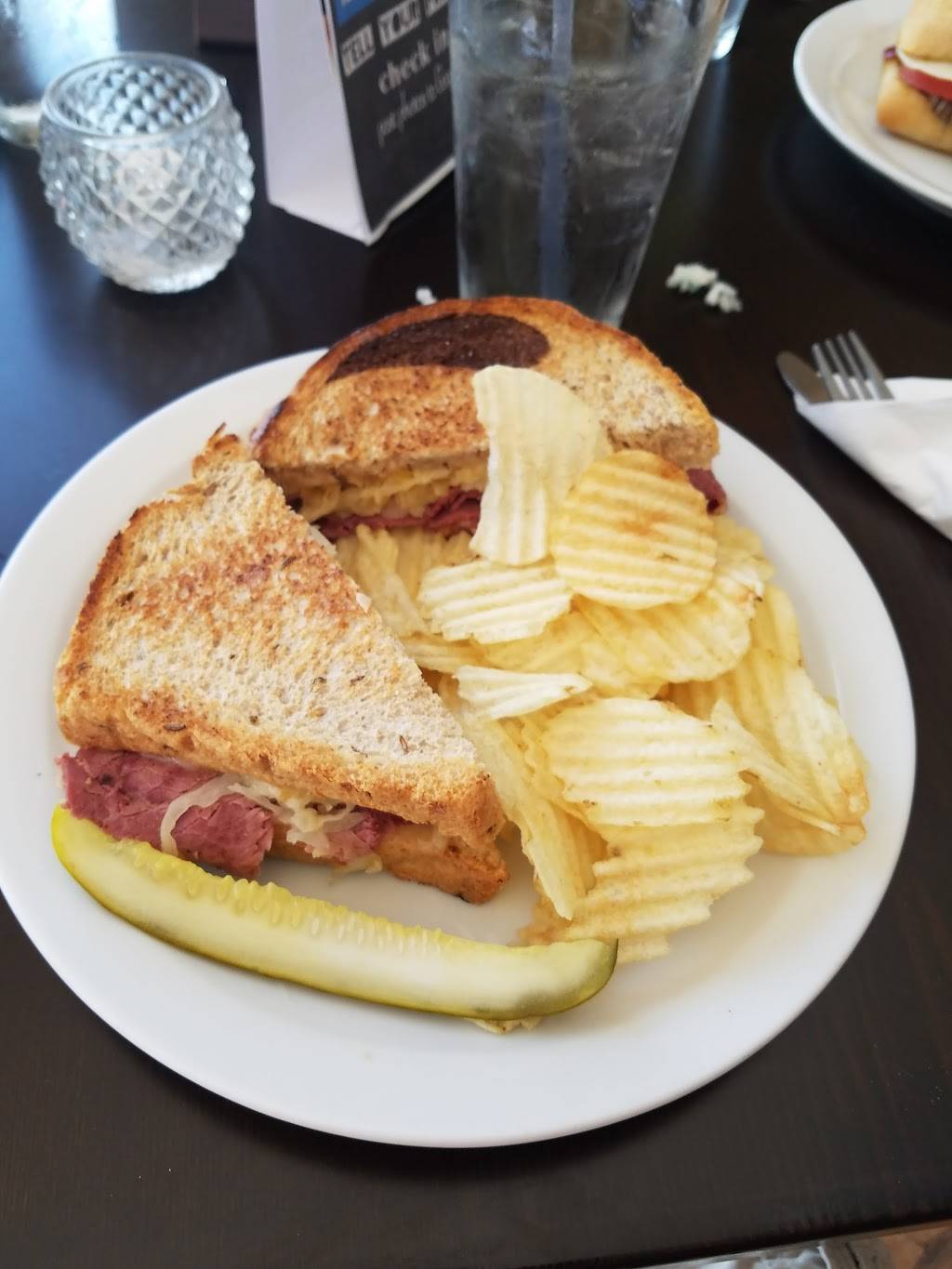 The Modern Life Deli and Drinks | night club | 46 Sanford Rd, Pittsboro, NC 27312, USA | 9195336883 OR +1 919-533-6883