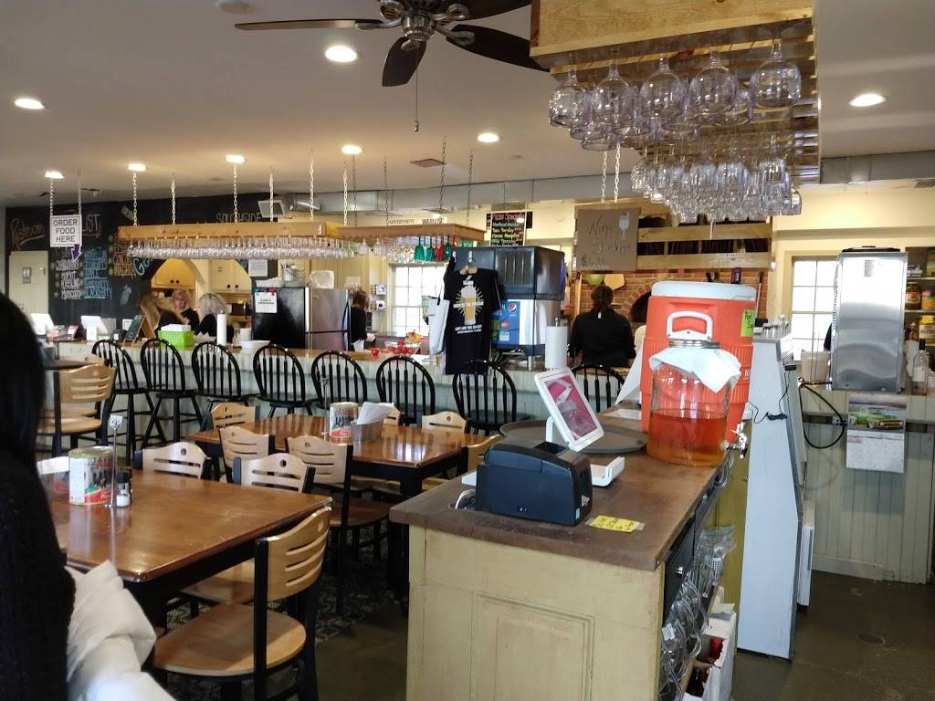 Georgetown Vineyards | restaurant | 62920 Georgetown Rd, Cambridge, OH 43725, USA | 7404353222 OR +1 740-435-3222