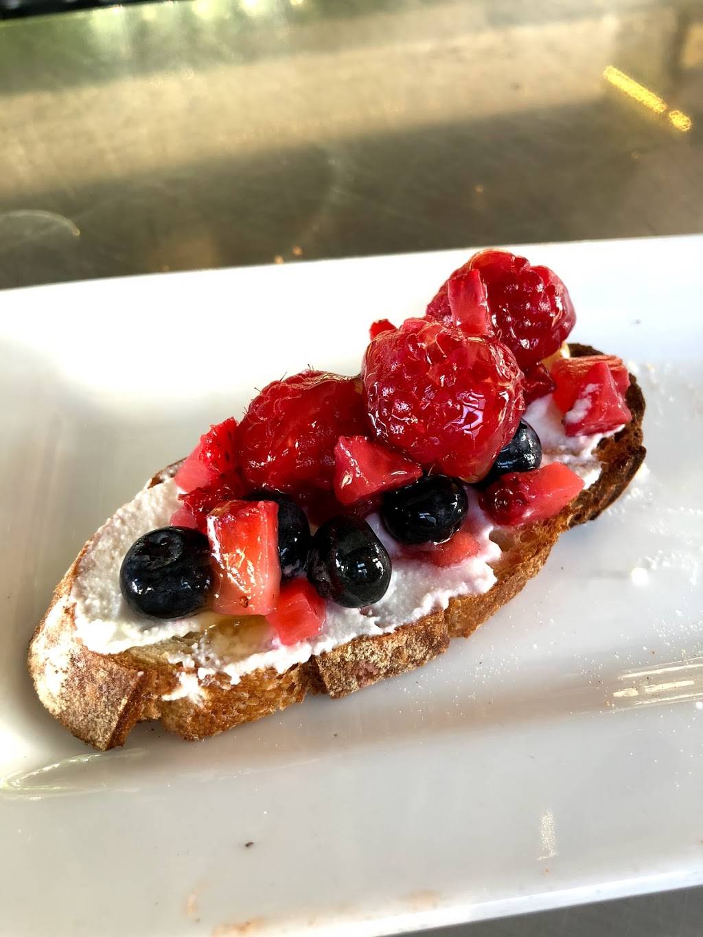 Rootstock Wine Bar | restaurant | 19389 Stevens Creek Blvd, Cupertino, CA 95014, USA | 4086425821 OR +1 408-642-5821