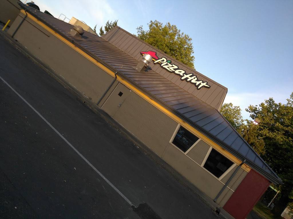 Pizza Hut | meal takeaway | 2705 NE Sunset Blvd, Renton, WA 98056, USA | 4252284800 OR +1 425-228-4800