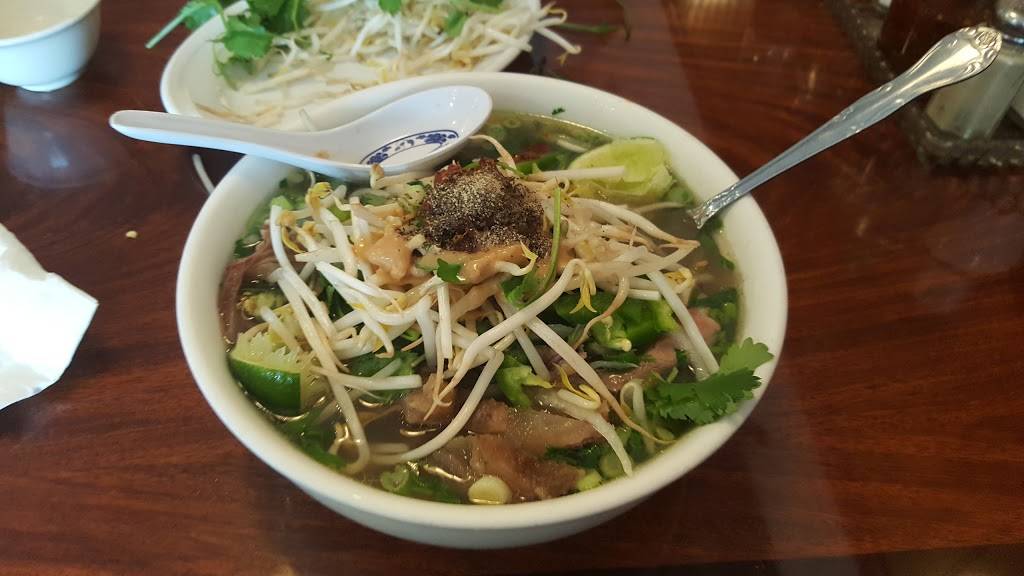 Saigon Restaurant | restaurant | 3021 NE 72nd Ave, Vancouver, WA 98661, USA | 3609448338 OR +1 360-944-8338