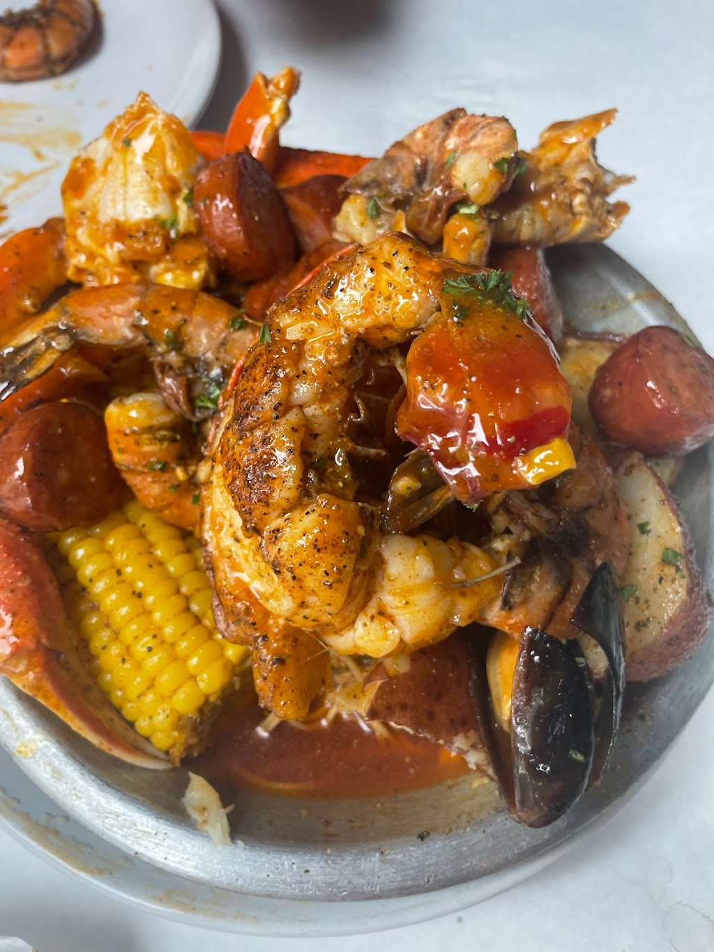 Catch 25 Seafood & Brewery | restaurant | 220 Holmes Ave NE, Huntsville, AL 35801, USA | 2565852377 OR +1 256-585-2377