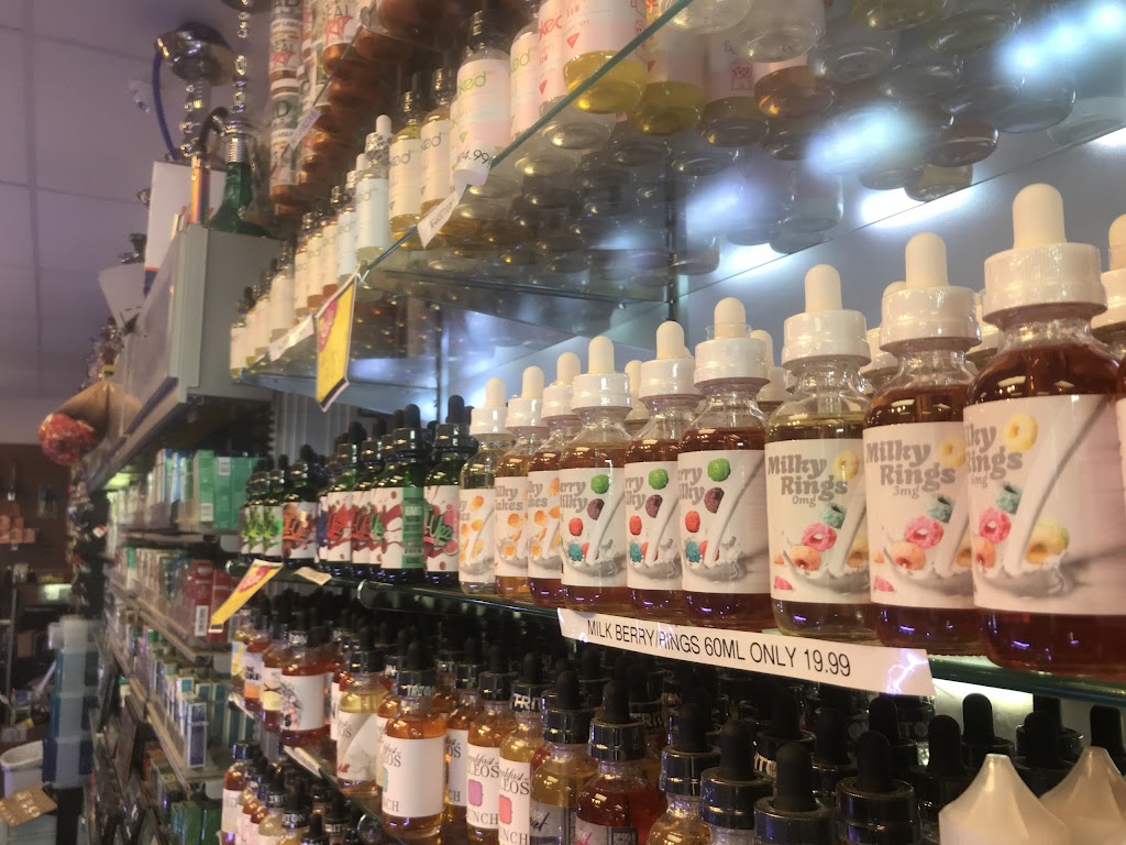 TOBACCO KING & VAPE KING OF GLASS, HOOKAH, CIGAR AND NOVELTY | meal takeaway | 1609 S Glebe Rd, Arlington, VA 22204, USA | 5712903923 OR +1 571-290-3923