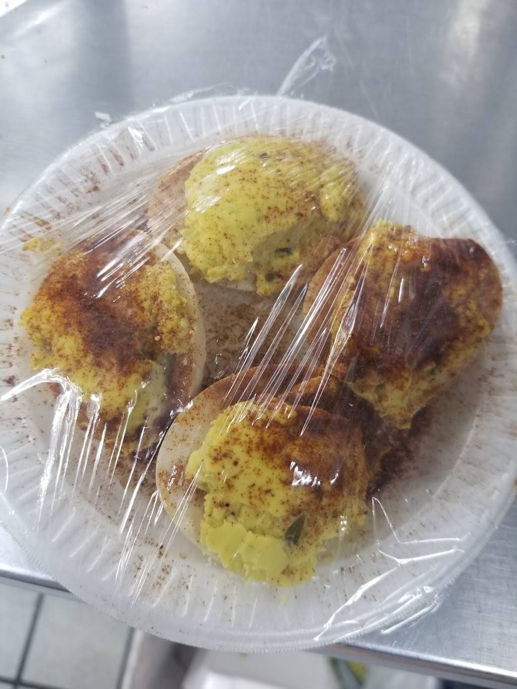 Southside valero | restaurant | 951 S Pkwy E, Memphis, TN 38106, USA | 9019485050 OR +1 901-948-5050