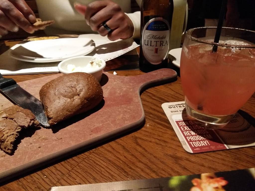 Outback Steakhouse | restaurant | 6000 E Main St, Columbus, OH 43213, USA | 6147559926 OR +1 614-755-9926
