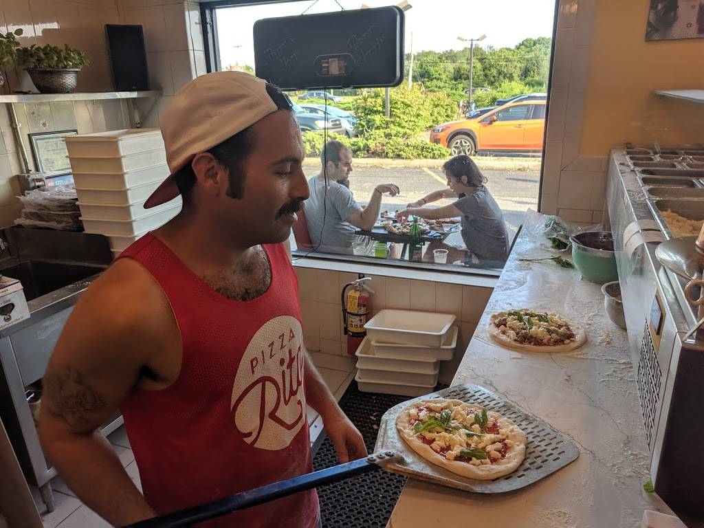 Pizza Rita | restaurant | 55 County Rd 48, Mattituck, NY 11952, USA | 6313155557 OR +1 631-315-5557