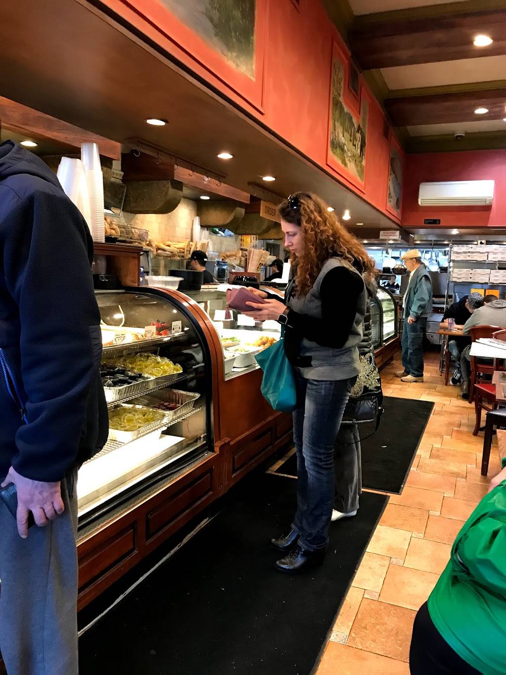 Royal Cucina | restaurant | 1352 Hylan Blvd, Staten Island, NY 10305, USA | 7189875771 OR +1 718-987-5771