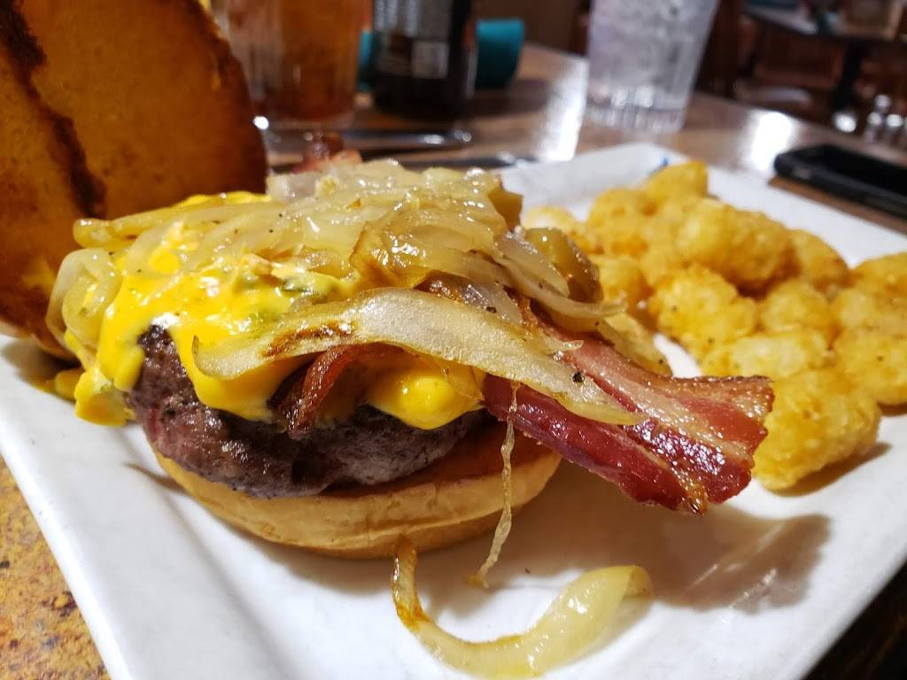 Flatirons | restaurant | 2540 Tenderfoot Hill St, Colorado Springs, CO 80906, USA | 7195762540 OR +1 719-576-2540