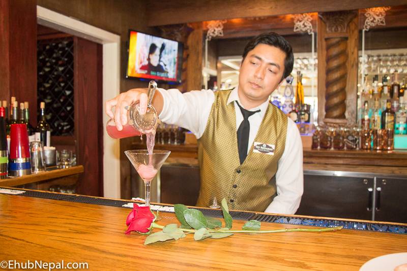 Yeti Restaurant | restaurant | 190 Farmers Ln, Santa Rosa, CA 95405, USA | 7605272100 OR +1 760-527-2100