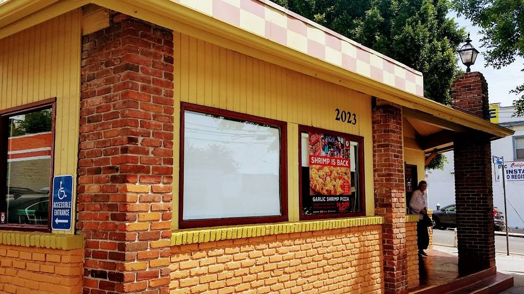 Shakeys Pizza Parlor | restaurant | 2023 East Cesar E Chavez Avenue, Los Angeles, CA 90033, USA | 3232639177 OR +1 323-263-9177