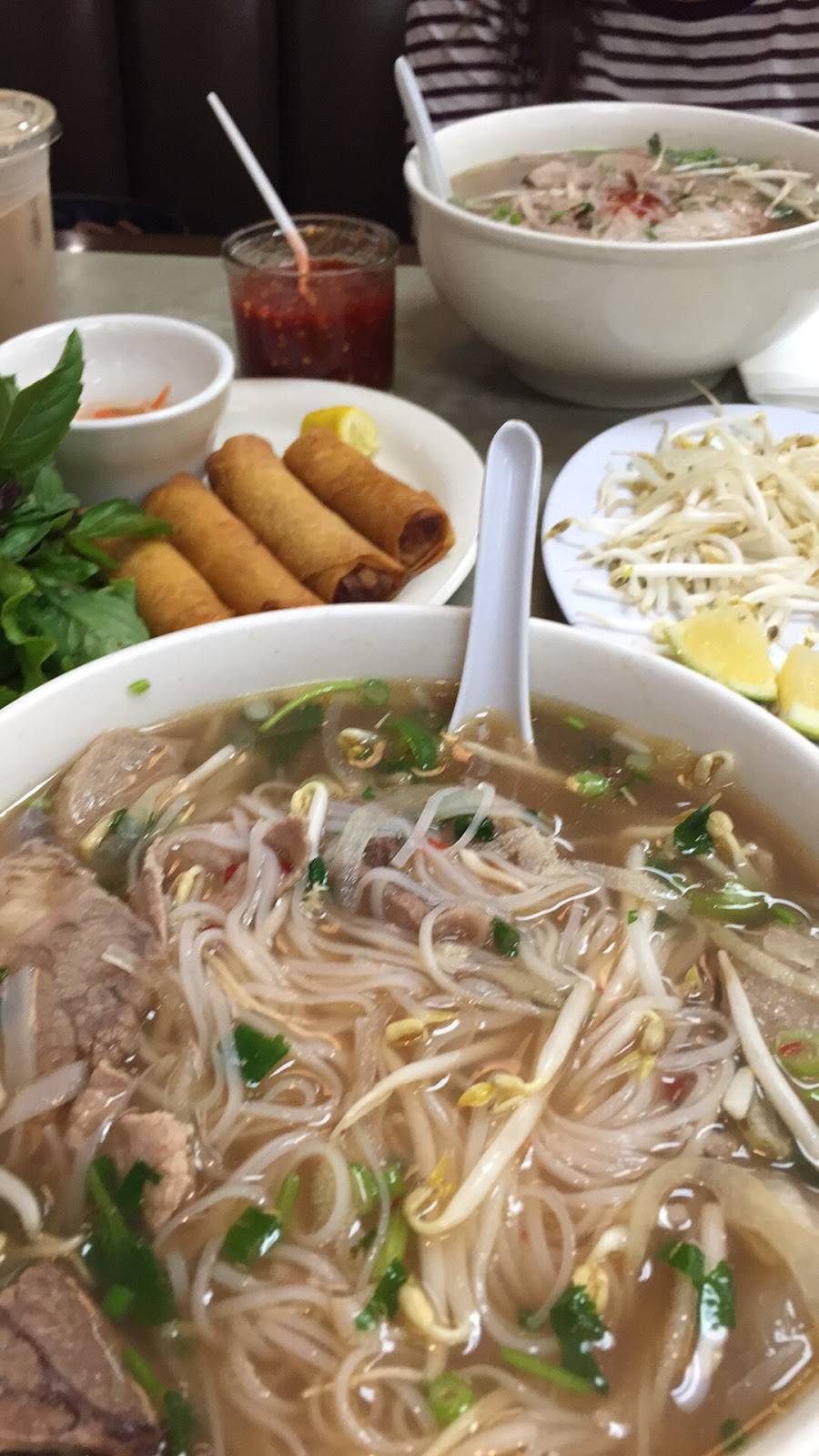 Pho Xpress | restaurant | 650 S Lincoln Ave, Corona, CA 92882, USA | 9513400540 OR +1 951-340-0540