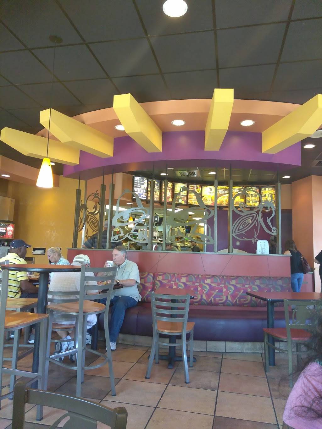 Taco Bell | meal takeaway | 2921 Advantage Way, Sacramento, CA 95834, USA | 9162859512 OR +1 916-285-9512