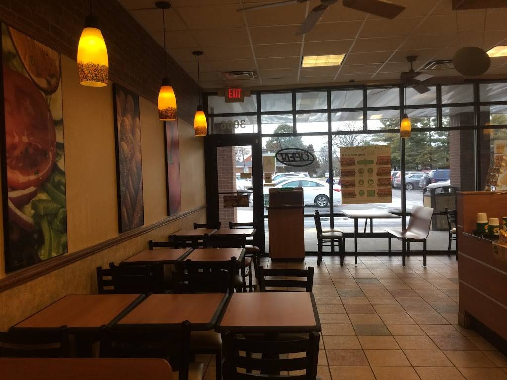 Subway | restaurant | 3006 Bardstown Rd, Louisville, KY 40205, USA | 5024582677 OR +1 502-458-2677
