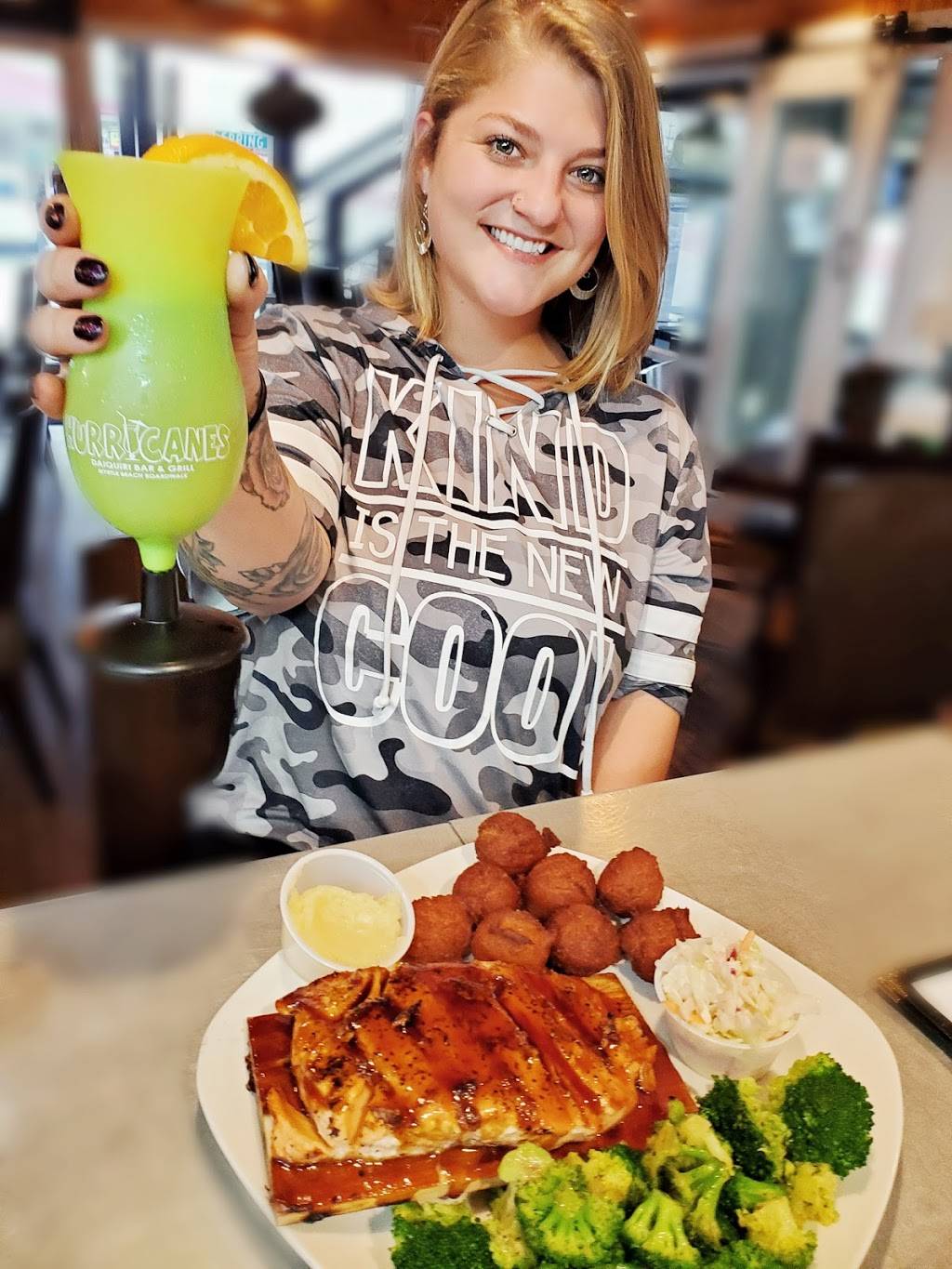 Hurricanes Seafood Grill | restaurant | 203 Sea Mountain Hwy, North Myrtle Beach, SC 29582, USA | 8434913575 OR +1 843-491-3575