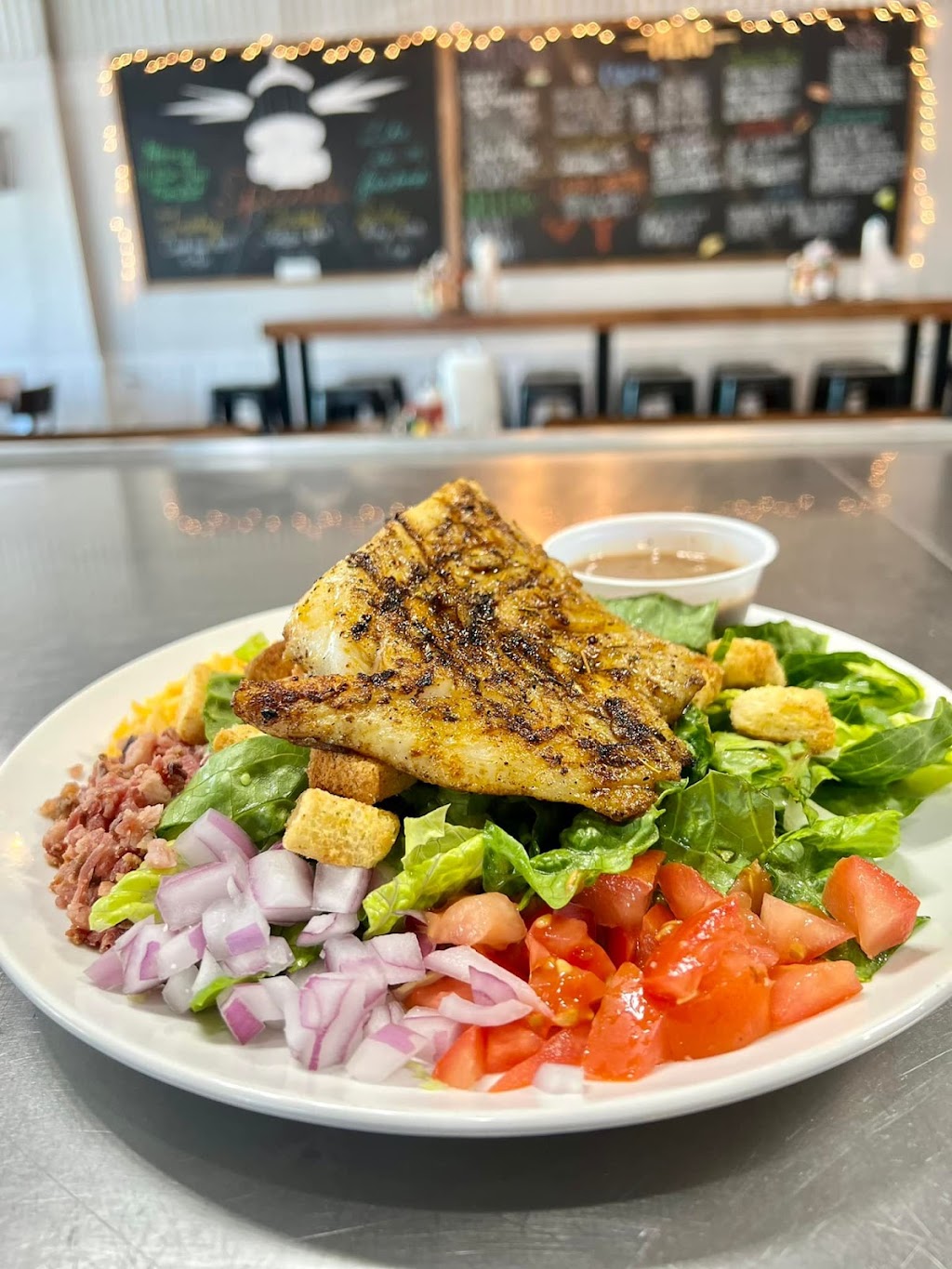 Uptown Raw Bar & Grill | restaurant | 411 Reid Ave, Port St Joe, FL 32456, USA | 8508999001 OR +1 850-899-9001