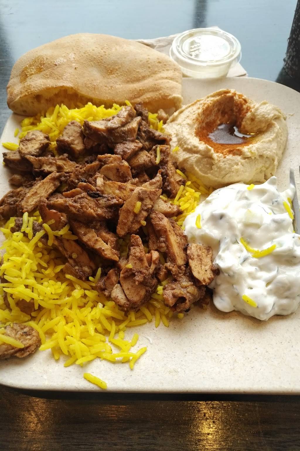 Olive Mediterranean Grill | restaurant | 1001 W North Ave, Chicago, IL 60642, USA | 3122745525 OR +1 312-274-5525