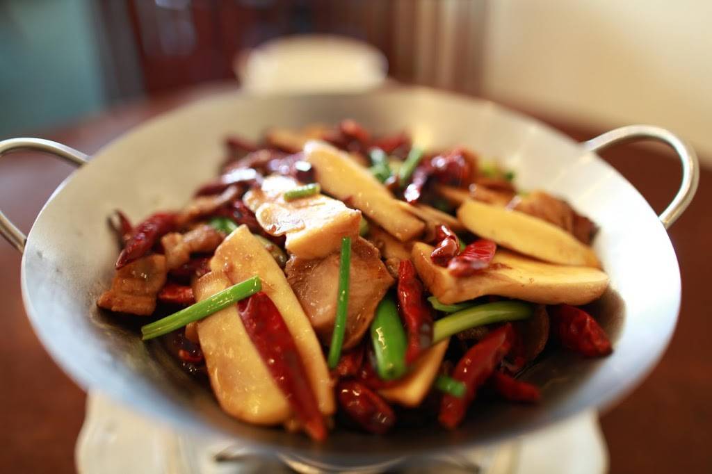 Hunan Restaurant and Bar 湘村發現 | restaurant | 300 John St, Thornhill, ON L3T 5W4, Canada | 9055970153 OR +1 905-597-0153