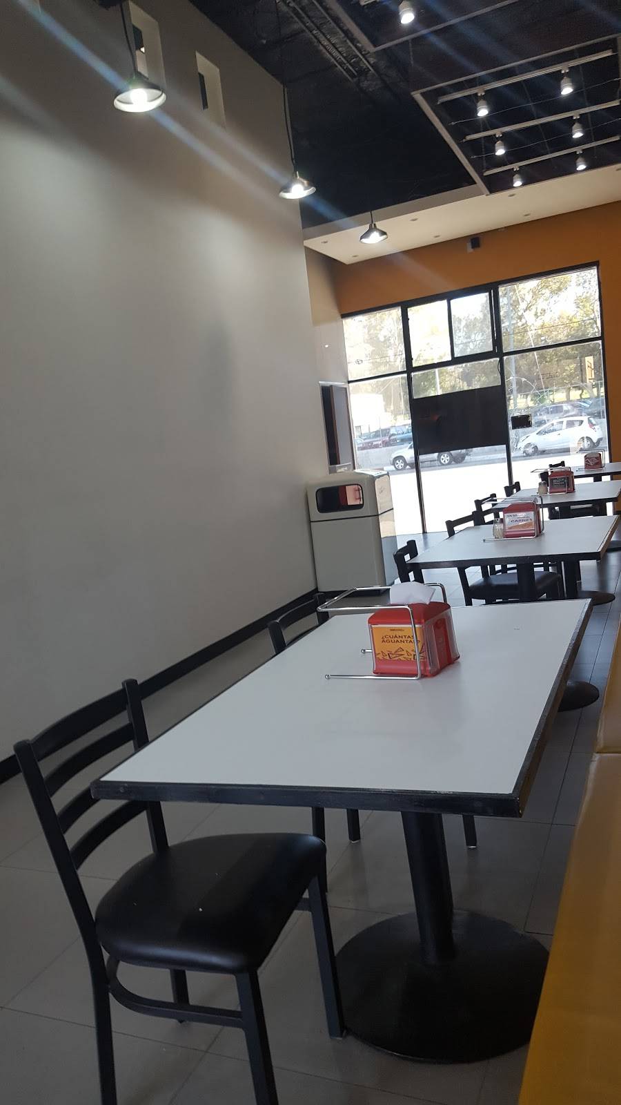 Simple Pizza | restaurant | Luis Gonzalez Espinoza 3251, Aviacion, 22014 Tijuana, B.C., Mexico | 016649710487 OR +52 664 971 0487