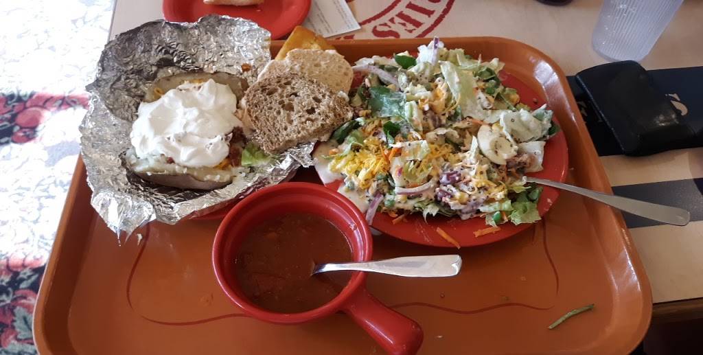 Sweet Tomatoes | restaurant | 4994 S Tamiami Trail, Sarasota, FL 34231, USA | 9419224908 OR +1 941-922-4908