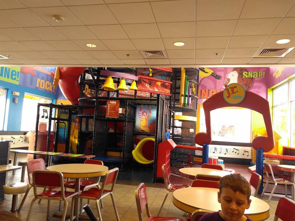 McDonalds | cafe | 1900 N, Main St, Longmont, CO 80501, USA | 3037723017 OR +1 303-772-3017