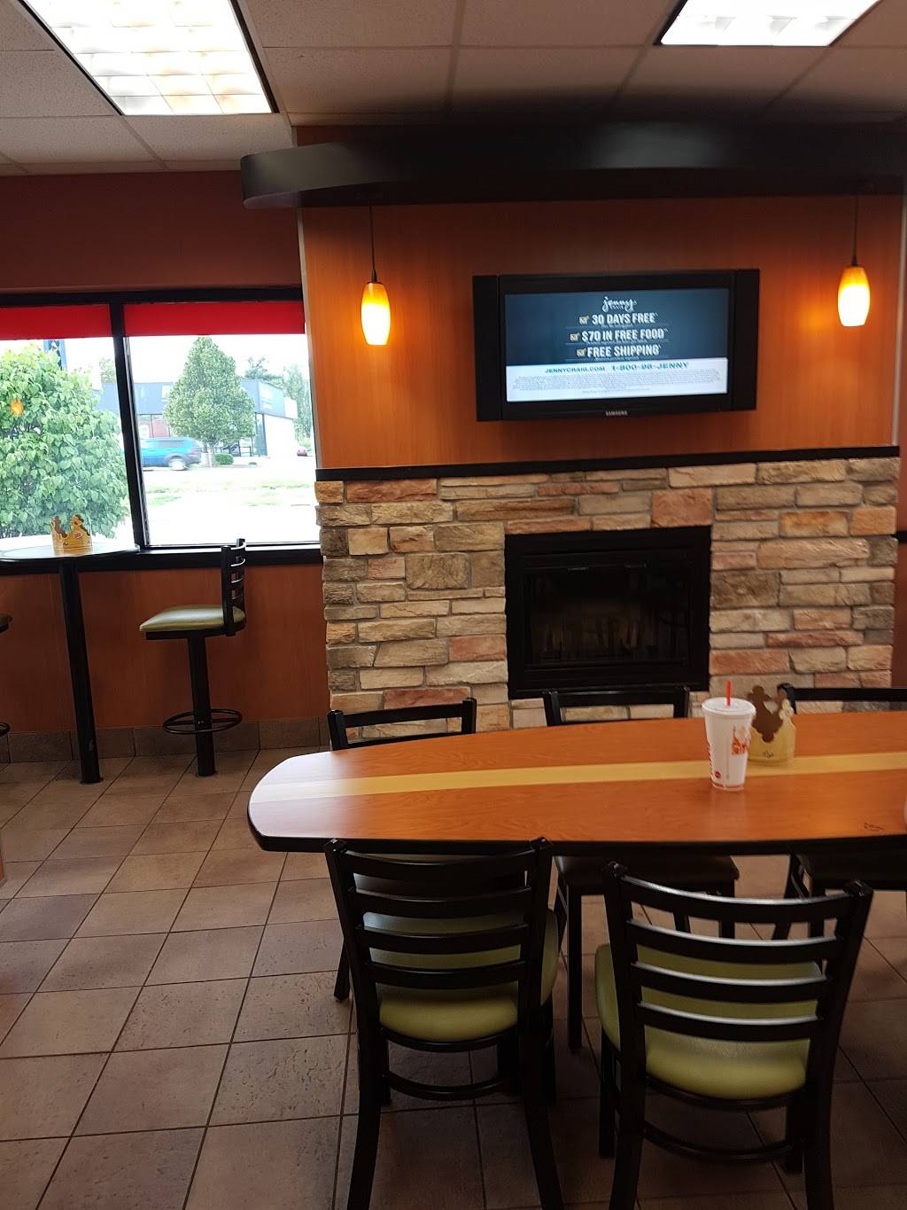 Burger King | restaurant | 905 W Morton Ave, Jacksonville, IL 62650, USA | 2172433388 OR +1 217-243-3388