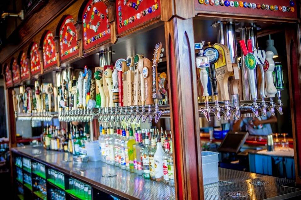 HopCat | restaurant | 300 Grove St, East Lansing, MI 48823, USA | 5178164300 OR +1 517-816-4300