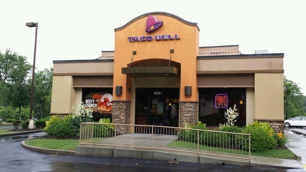 Taco Bell | meal takeaway | 10850 Haynes Bridge Rd, Alpharetta, GA 30022, USA | 7707511160 OR +1 770-751-1160