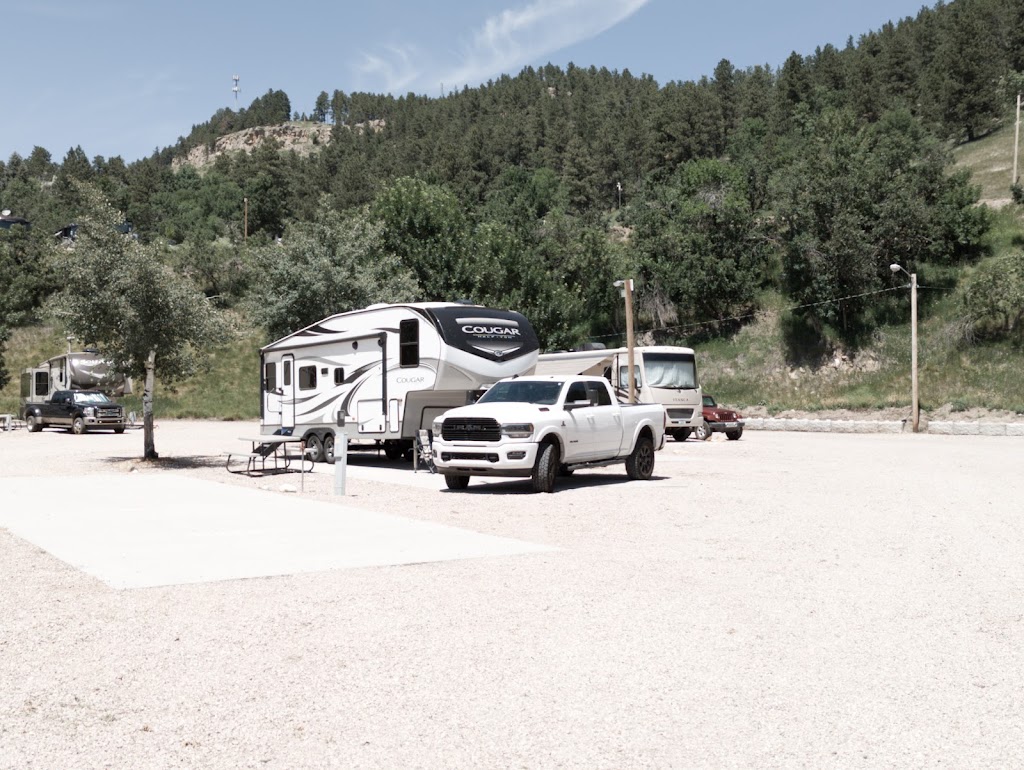 Custer Crossing Campground and Last StandCafe | restaurant | 22036 US-385, Deadwood, SD 57732, USA | 6055841009 OR +1 605-584-1009
