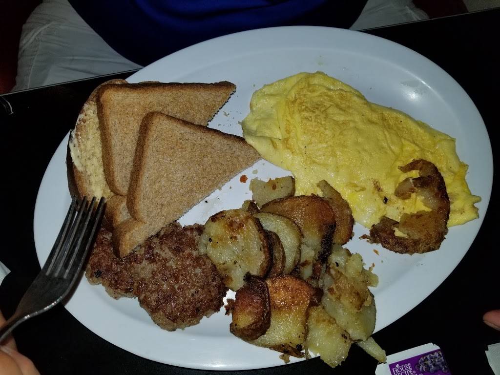 Queen Street Diner | restaurant | 728 E Queen St, Strasburg, VA 22657, USA | 5404654658 OR +1 540-465-4658